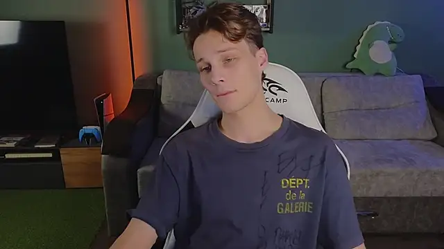 Snapshot of TeddyLiLboy chatting on November 2025 04:06:01 PM TeddyLiLboy online show from November 2025 04:06:01 PM