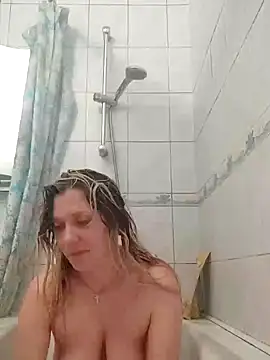 Snapshot of LeraSweet chatting on December 2024 09:25:02 PM LeraSweet online show from December 2024 09:25:02 PM