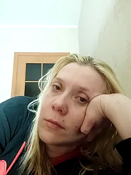 LeraSweet online show from April 2026 07:27:01 PM