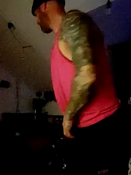 Snapshot of eltoulou chatting on January 2025 07:46:01 PM eltoulou online show from January 2025 07:46:01 PM