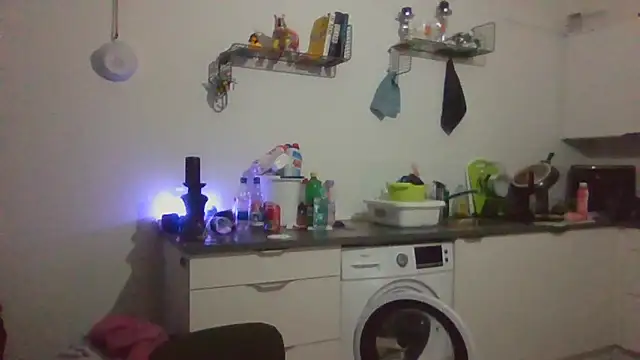 Snapshot of eltoulou chatting on January 2025 10:39:01 PM eltoulou online show from January 2025 10:39:01 PM