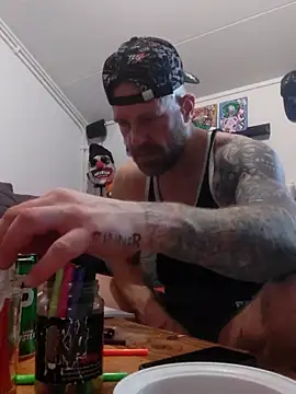 Snapshot of eltoulou chatting on February 2025 12:47:02 PM eltoulou online show from February 2025 12:47:02 PM