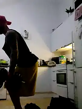 Snapshot of eltoulou chatting on February 2025 12:16:01 AM eltoulou online show from February 2025 12:16:01 AM