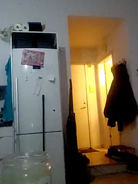 Snapshot of eltoulou chatting on February 2025 04:20:01 AM eltoulou online show from February 2025 04:20:01 AM