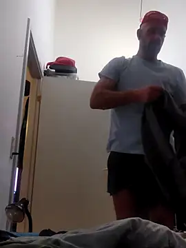 Snapshot of eltoulou chatting on February 2025 05:10:02 PM eltoulou online show from February 2025 05:10:02 PM