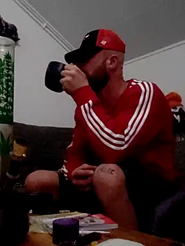 Snapshot of eltoulou chatting on February 2025 09:36:01 PM eltoulou online show from February 2025 09:36:01 PM