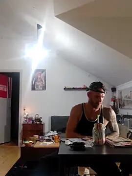 Snapshot of eltoulou chatting on October 2025 11:56:02 PM eltoulou online show from October 2025 11:56:02 PM