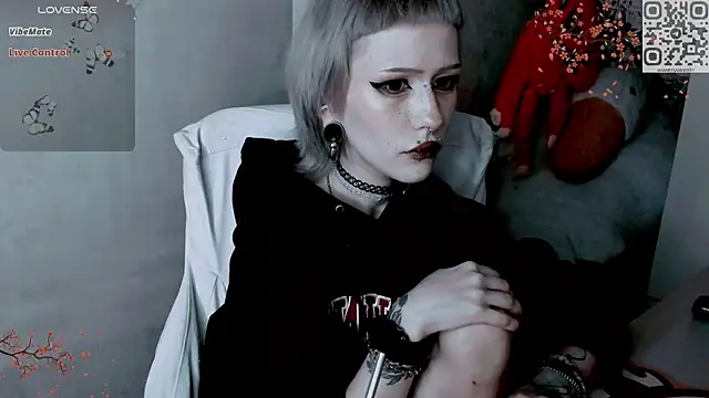 say mary online show from November 2025 04:39:01 PM