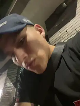 Snapshot of Alex_Teau chatting on February 2025 12:16:01 AM Alex Teau online show from February 2025 12:16:01 AM