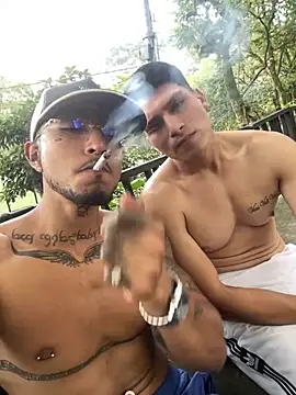 Snapshot of Alex_Teau chatting on February 2025 09:48:01 PM Alex Teau online show from February 2025 09:48:01 PM