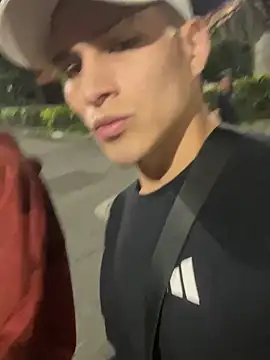 Snapshot of Alex_Teau chatting on February 2025 04:52:01 AM Alex Teau online show from February 2025 04:52:01 AM