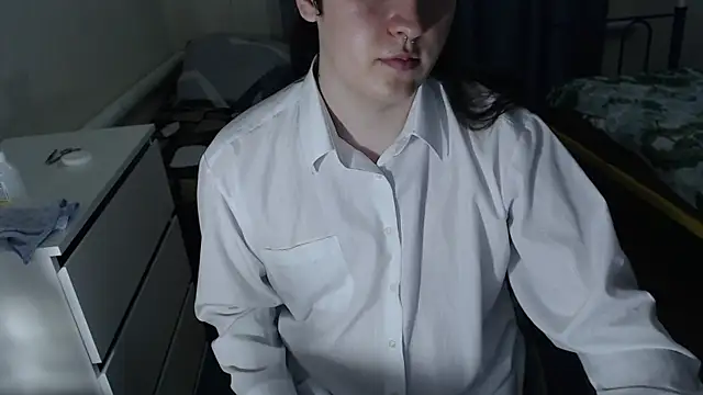 EvaMiron online show from September 2025 03:03:02 PM