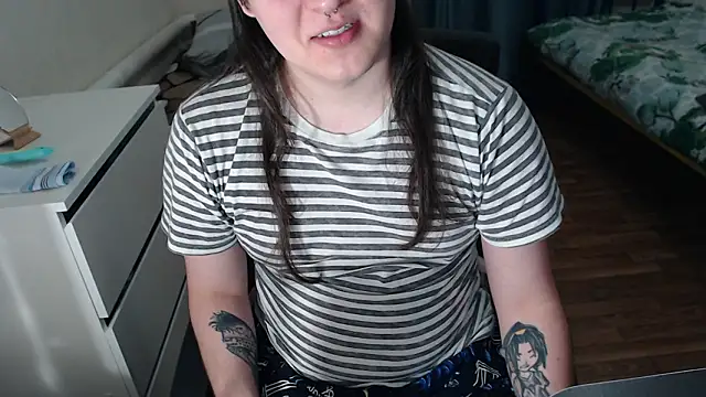 EvaMiron online show from February 2026 12:51:02 AM