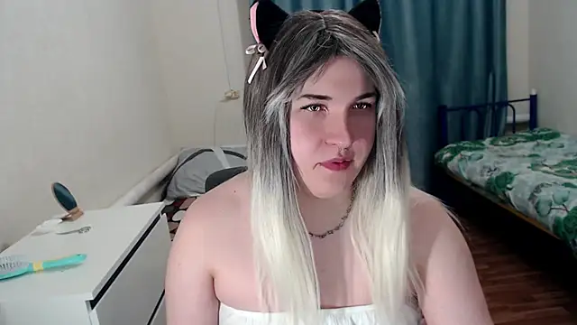 EvaMiron online show from March 2026 09:10:01 PM