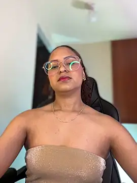 Snapshot of gretta_kler1 chatting on January 2025 02:25:01 PM gretta kler1 online show from January 2025 02:25:01 PM