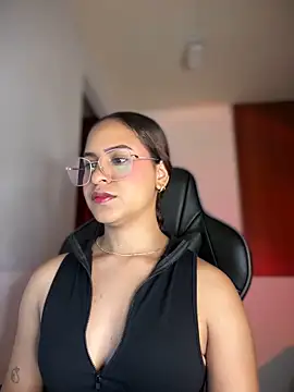 Snapshot of gretta_kler1 chatting on February 2025 01:23:02 AM gretta kler1 online show from February 2025 01:23:02 AM