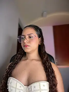 Snapshot of gretta_kler1 chatting on February 2025 01:42:01 AM gretta kler1 online show from February 2025 01:42:01 AM