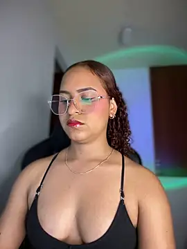 Snapshot of gretta_kler1 chatting on February 2025 02:17:02 AM gretta kler1 online show from February 2025 02:17:02 AM