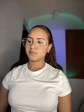 Snapshot of gretta_kler1 chatting on March 2025 02:20:01 AM gretta kler1 online show from March 2025 02:20:01 AM