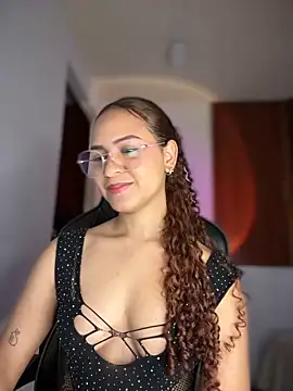 Snapshot of gretta_kler1 chatting on March 2025 02:35:02 PM gretta kler1 online show from March 2025 02:35:02 PM