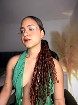 Snapshot of gretta_kler1 chatting on November 2025 10:25:01 PM gretta kler1 online show from November 2025 10:25:01 PM