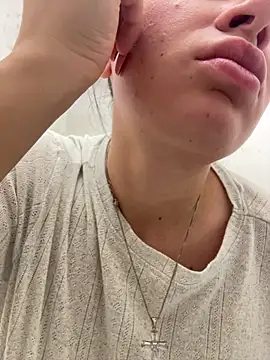 deliaroyal online show from October 2025 03:36:02 PM