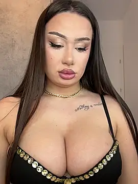 deliaroyal online show from December 2025 01:09:01 PM