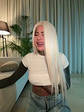 Snapshot of bambixboo chatting on November 2025 10:26:02 PM bambixboo online show from November 2025 10:26:02 PM