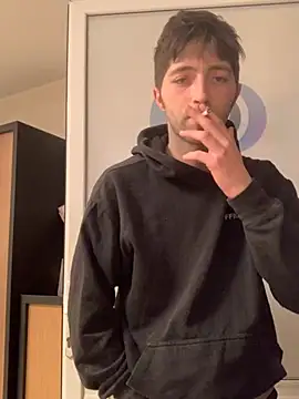 Snapshot of GuillaumebeauZizi chatting on February 2026 07:17:02 PM GuillaumebeauZizi online show from February 2026 07:17:02 PM