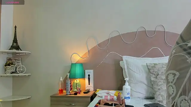 natasha jurado online show from December 2025 11:56:02 PM