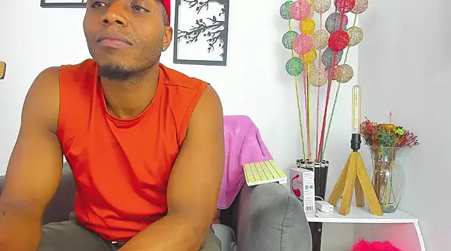 bigcock latin1 online show from February 2025 03:12:02 AM