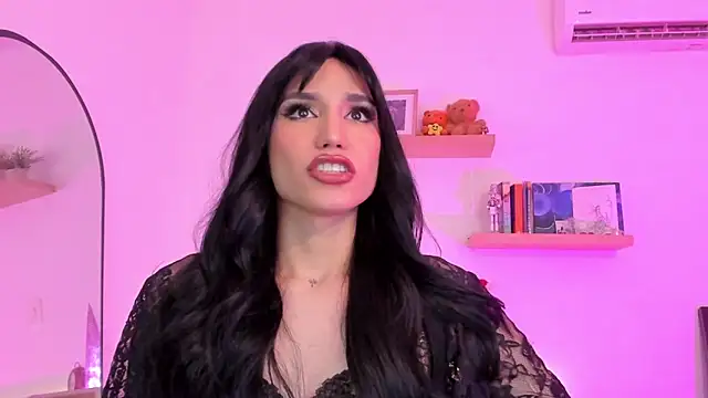 Snapshot of rose_saenz chatting on December 2024 07:10:01 PM rose saenz online show from December 2024 07:10:01 PM