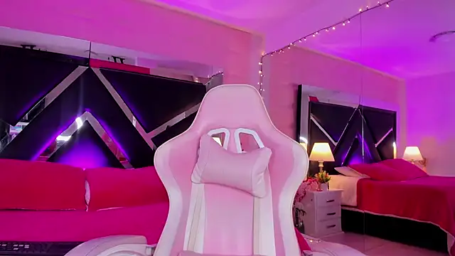 Snapshot of Andrex_Joness chatting on February 2025 04:47:01 AM Andrex Joness online show from February 2025 04:47:01 AM