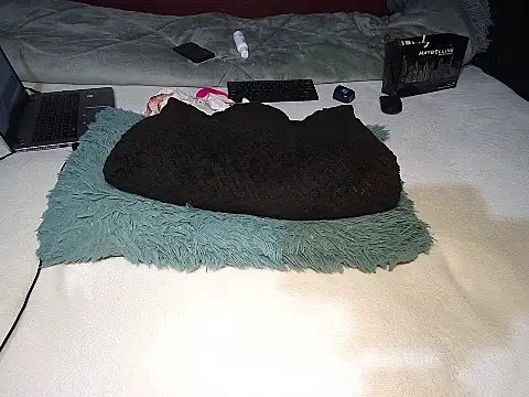 Snapshot of Finito_cutie chatting on November 2025 08:46:02 AM Finito cutie online show from November 2025 08:46:02 AM