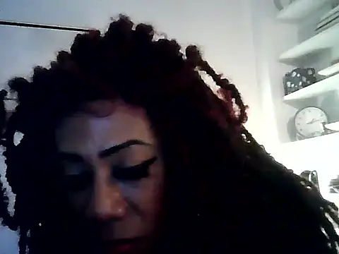 Snapshot of CaramelDipper chatting on January 2025 06:42:01 AM CaramelDipper online show from January 2025 06:42:01 AM