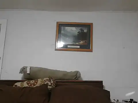 Snapshot of CaramelDipper chatting on October 2025 04:59:01 AM CaramelDipper online show from October 2025 04:59:01 AM