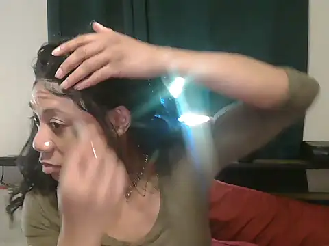 Snapshot of CaramelDipper chatting on November 2025 04:07:02 AM CaramelDipper online show from November 2025 04:07:02 AM