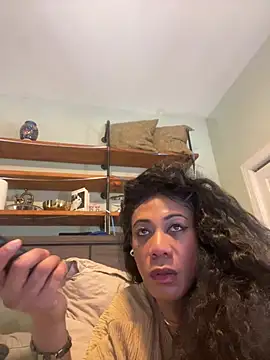 Snapshot of CaramelDipper chatting on August 2026 11:42:02 PM CaramelDipper online show from August 2026 11:42:02 PM
