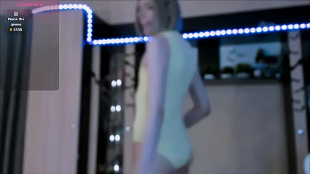 Snapshot of FemAlexa_ chatting on October 2025 02:28:02 PM FemAlexa online show from October 2025 02:28:02 PM