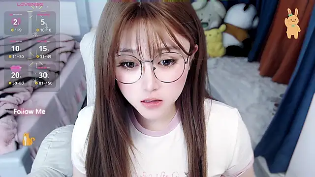 Snapshot of Sweet-18wanwan chatting on November 2025 01:44:02 PM Sweet-18wanwan online show from November 2025 01:44:02 PM