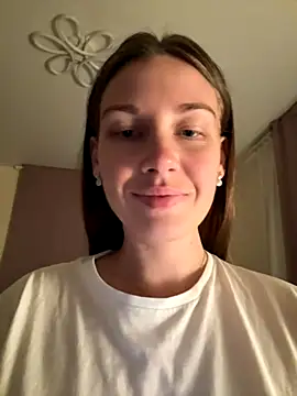 JasminJames online show from October 2025 10:21:01 PM