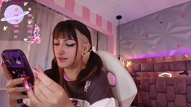 Snapshot of Candy_morgan412 chatting on September 2025 12:43:01 PM Candy morgan412 online show from September 2025 12:43:01 PM