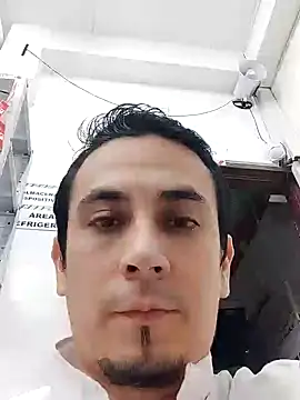 Snapshot of Rejy1992 chatting on December 2024 11:18:02 PM Rejy1992 online show from December 2024 11:18:02 PM