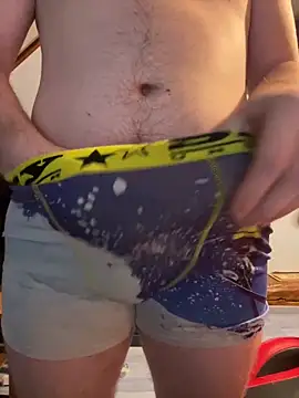 Snapshot of youlo71 chatting on December 2024 04:20:02 PM youlo71 online show from December 2024 04:20:02 PM