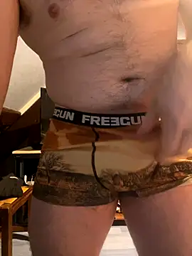 Snapshot of youlo71 chatting on November 2025 02:17:01 PM youlo71 online show from November 2025 02:17:01 PM