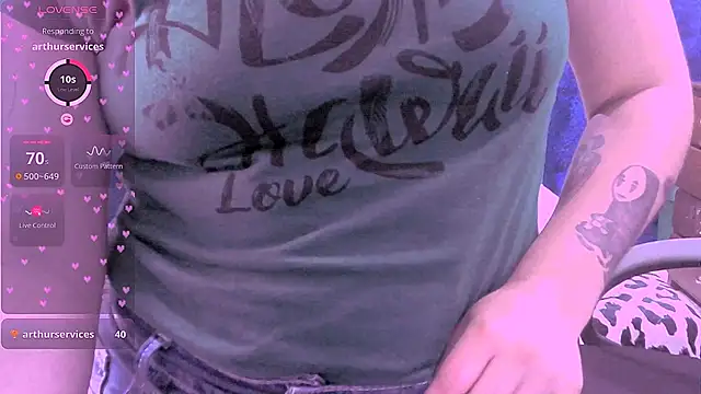 NinaYellow online show from June 2026 02:38:01 PM