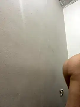 florchu7 online show from November 2025 06:48:01 AM