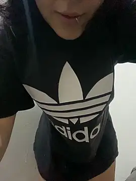 florchu7 online show from December 2025 05:38:02 AM