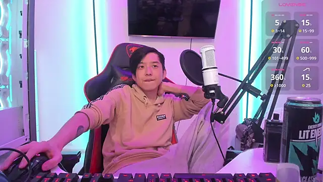 wexlee7 online show from December 2024 09:46:01 PM