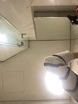 Snapshot of MEOW_MEO chatting on December 2025 04:03:02 PM MEOW MEO online show from December 2025 04:03:02 PM